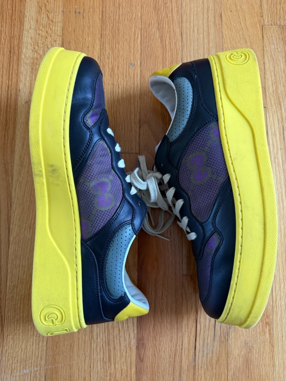 Gucci Men's Purple and Yellow Athletic Sneakers